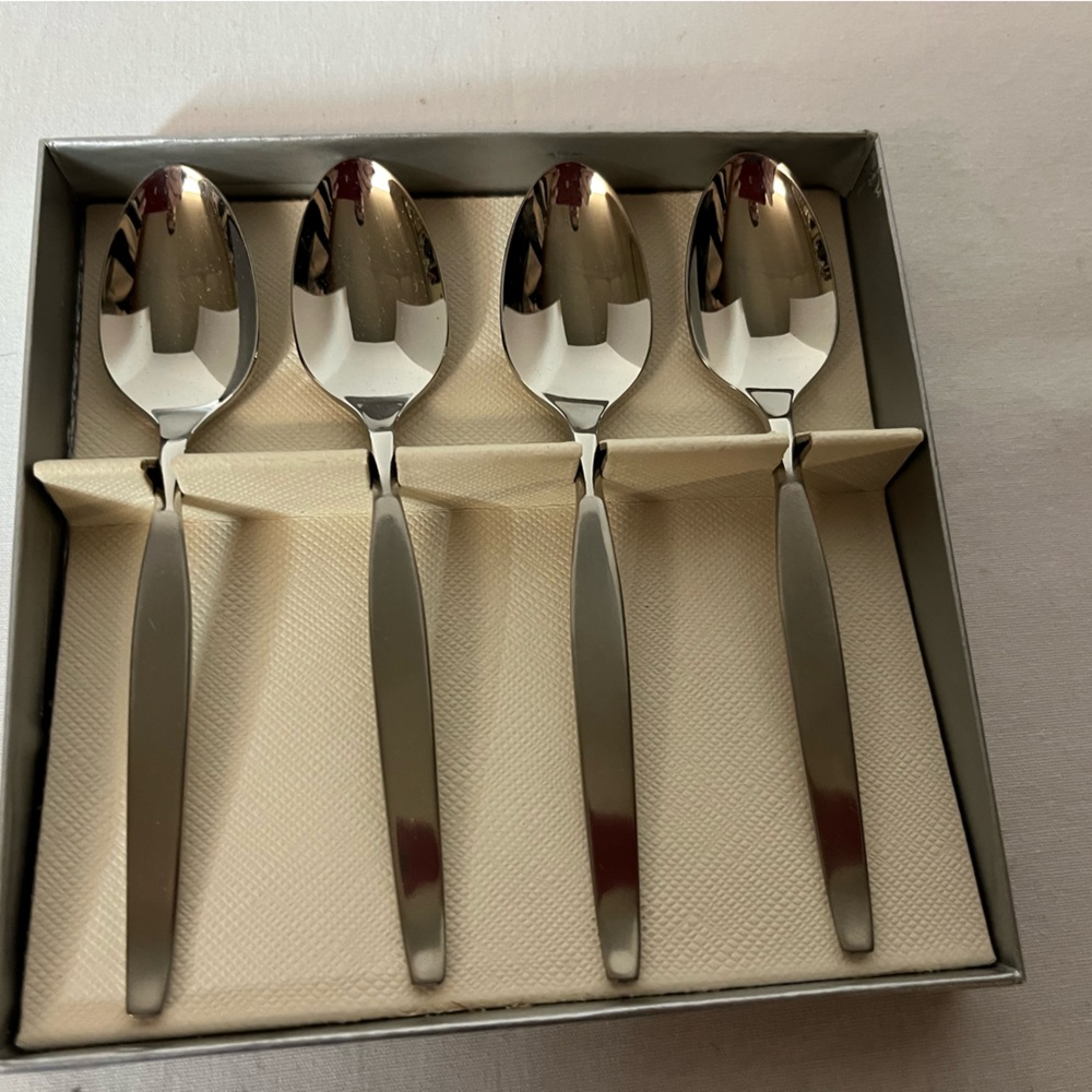 Stainless Steel Spoon Set - Picture 3 of 4